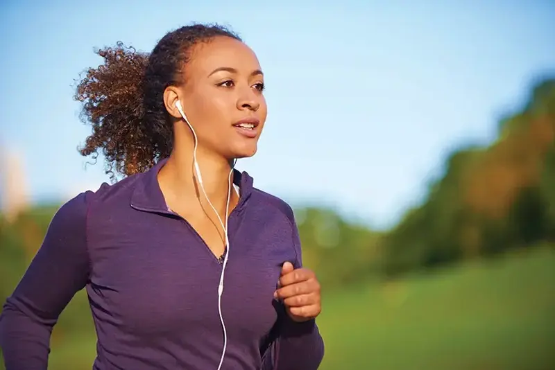 woman jogging