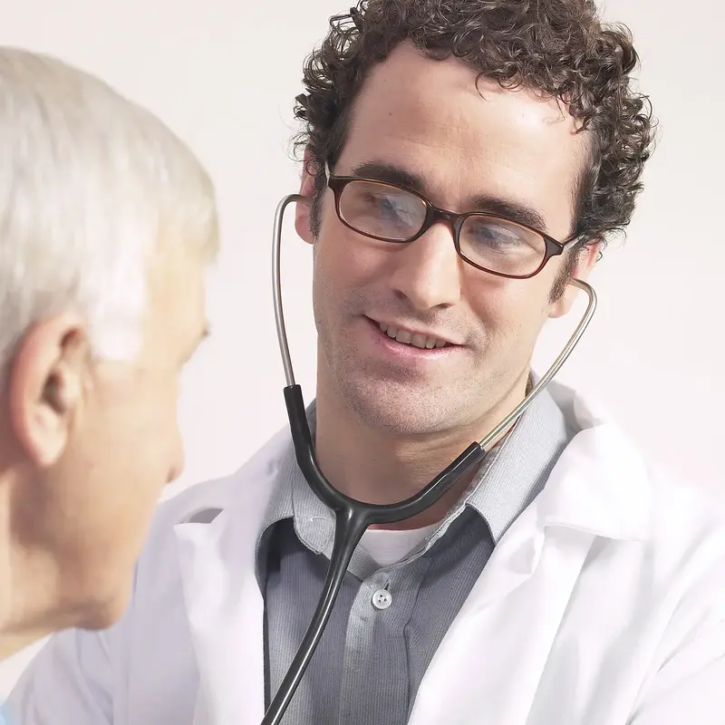 Doctor gives patient exam