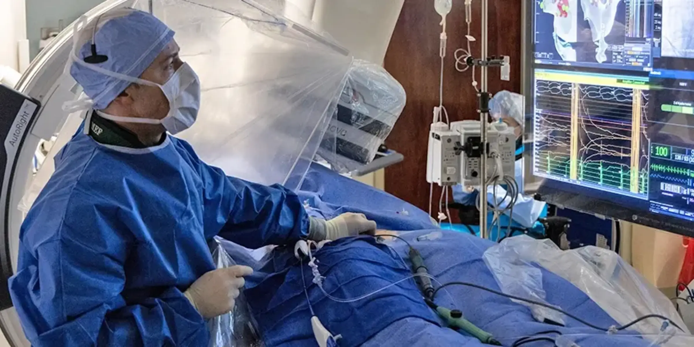Pulsed field ablation doctor in OR
