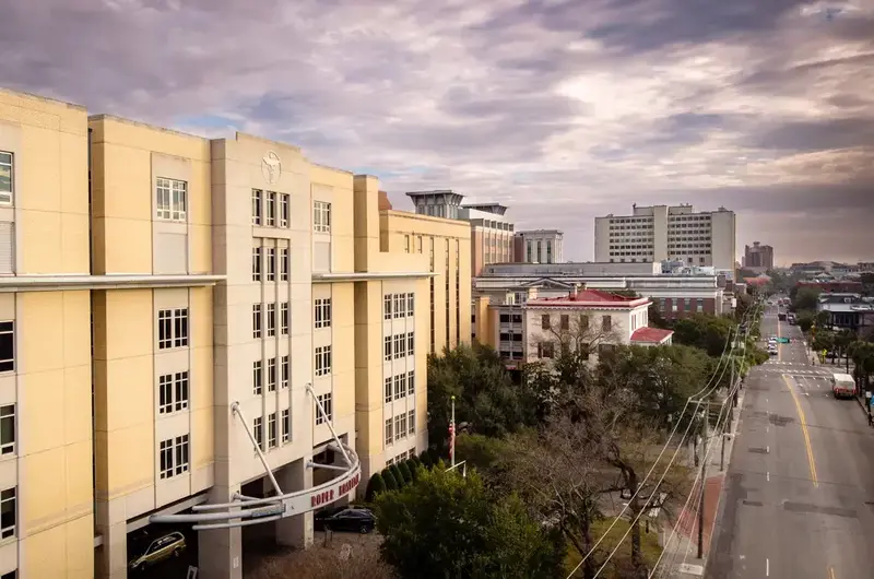 Roper Hospital Exterior