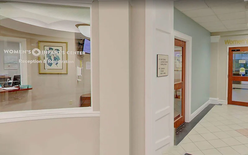 Maternity-entrance