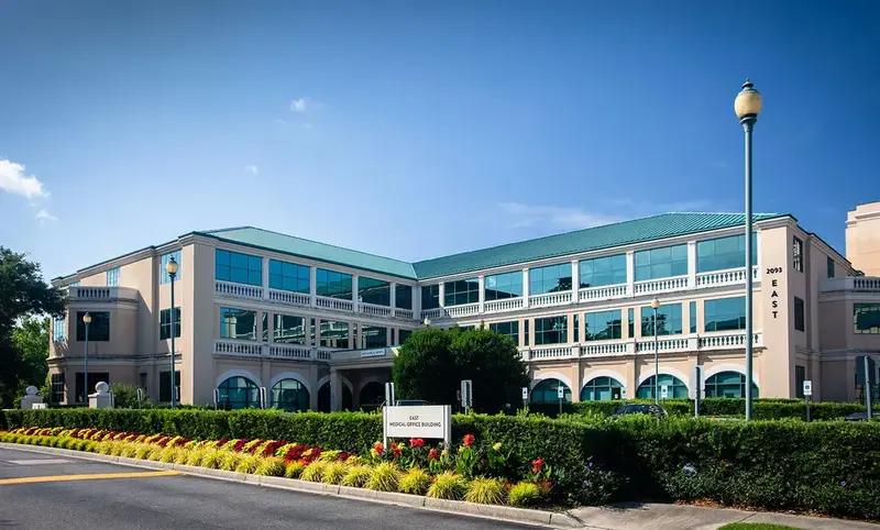 Bon secours Exterior