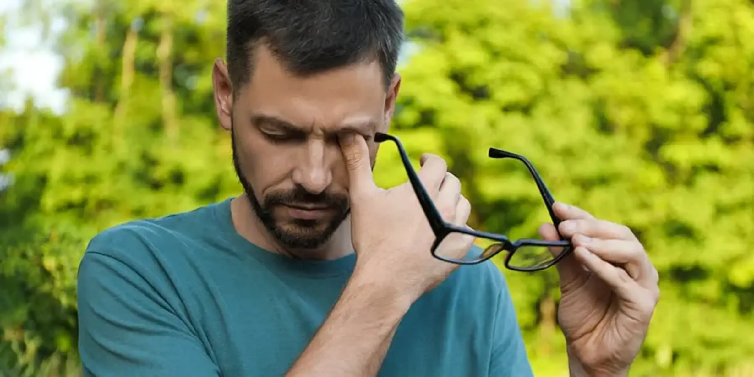 man suffering from alleegies