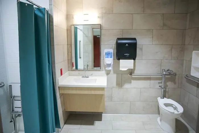 bathroom in labor and delivery room