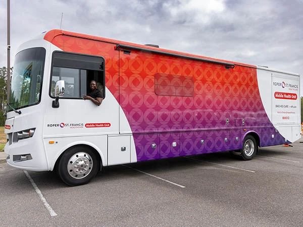 sharonda stokes full view of mobile health unit