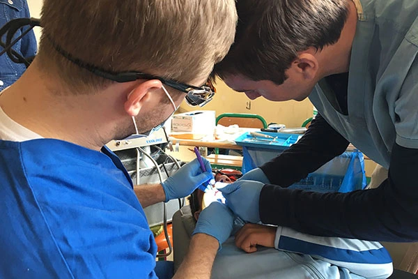Dental services in North Africa community