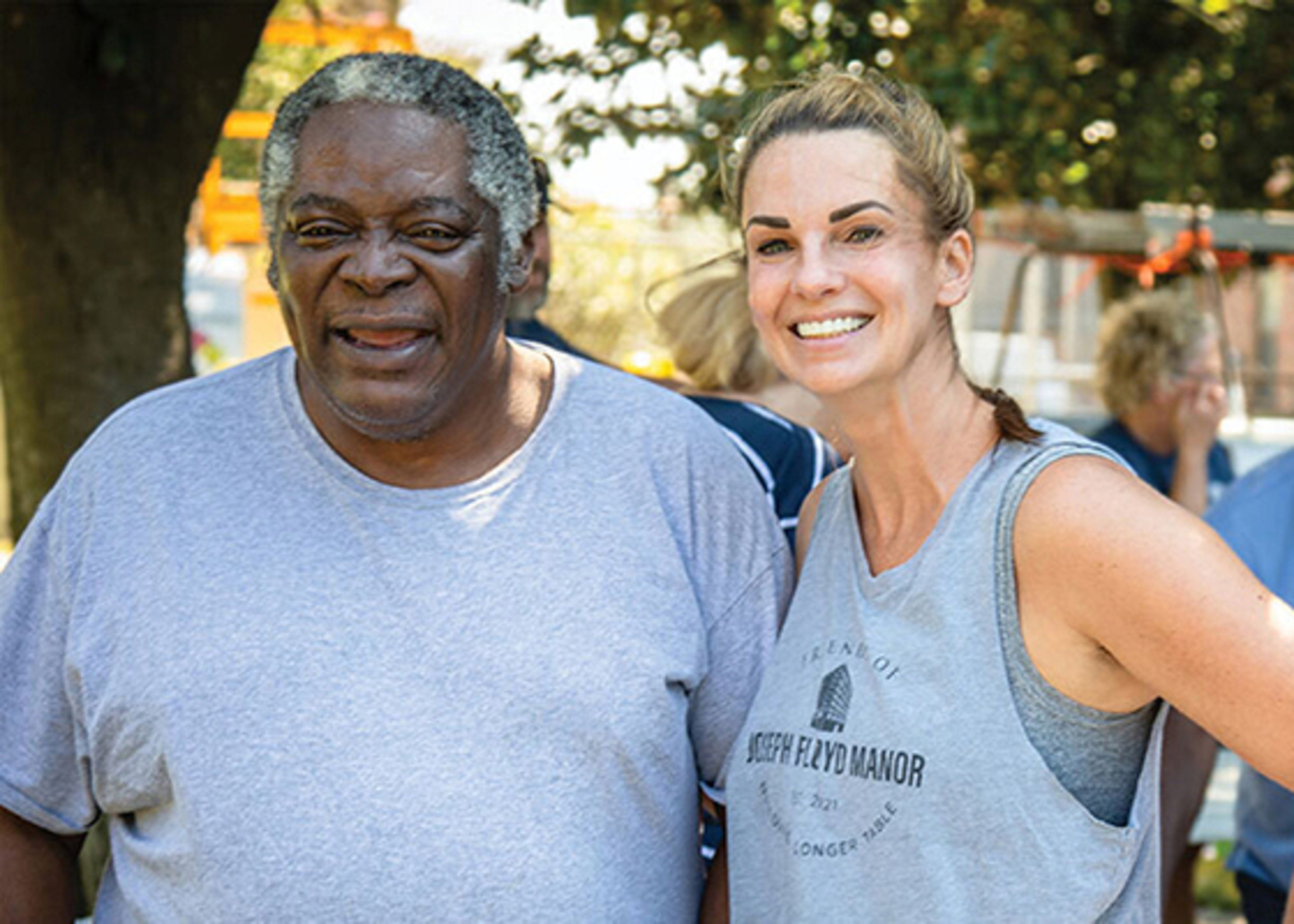 Volunteer-and-patient-Greer