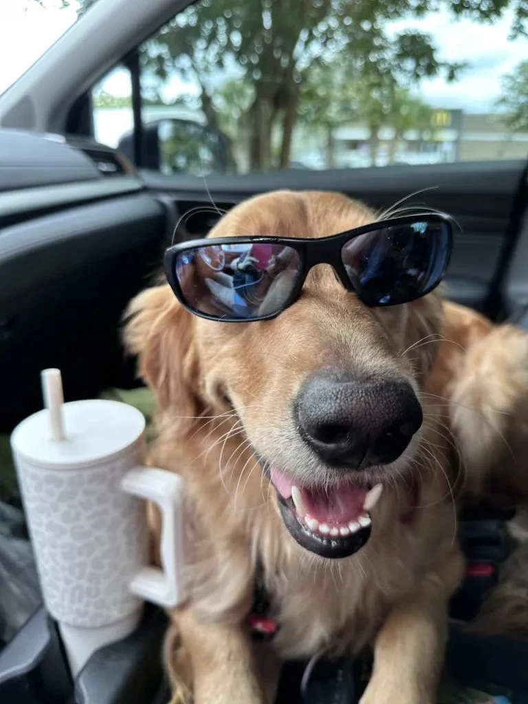 Betty, therapy do, out on the town