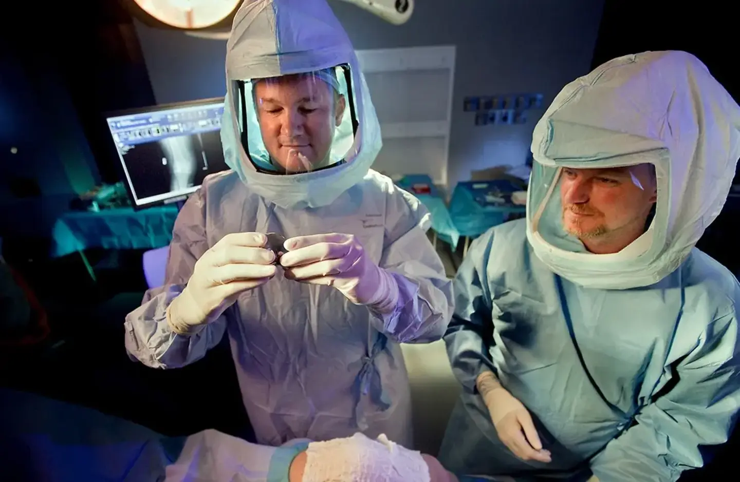 Dr. John McCrosson during a knee replacement procedure