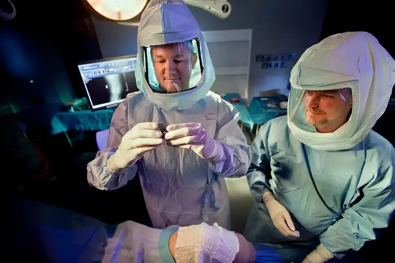 Dr. John McCrosson during a knee replacement procedure