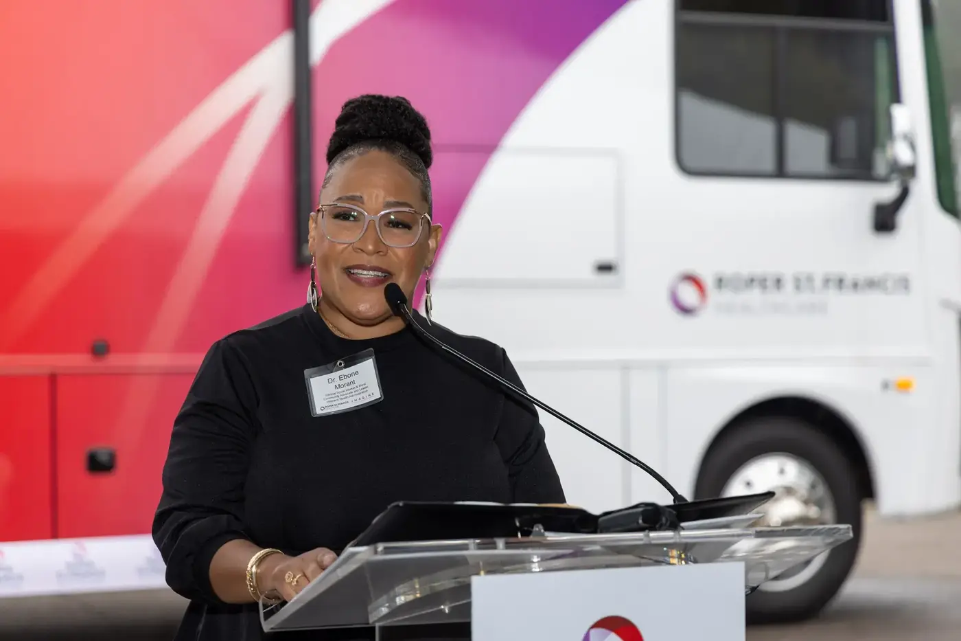 mobile unit ribbon cutting Dr. Martin