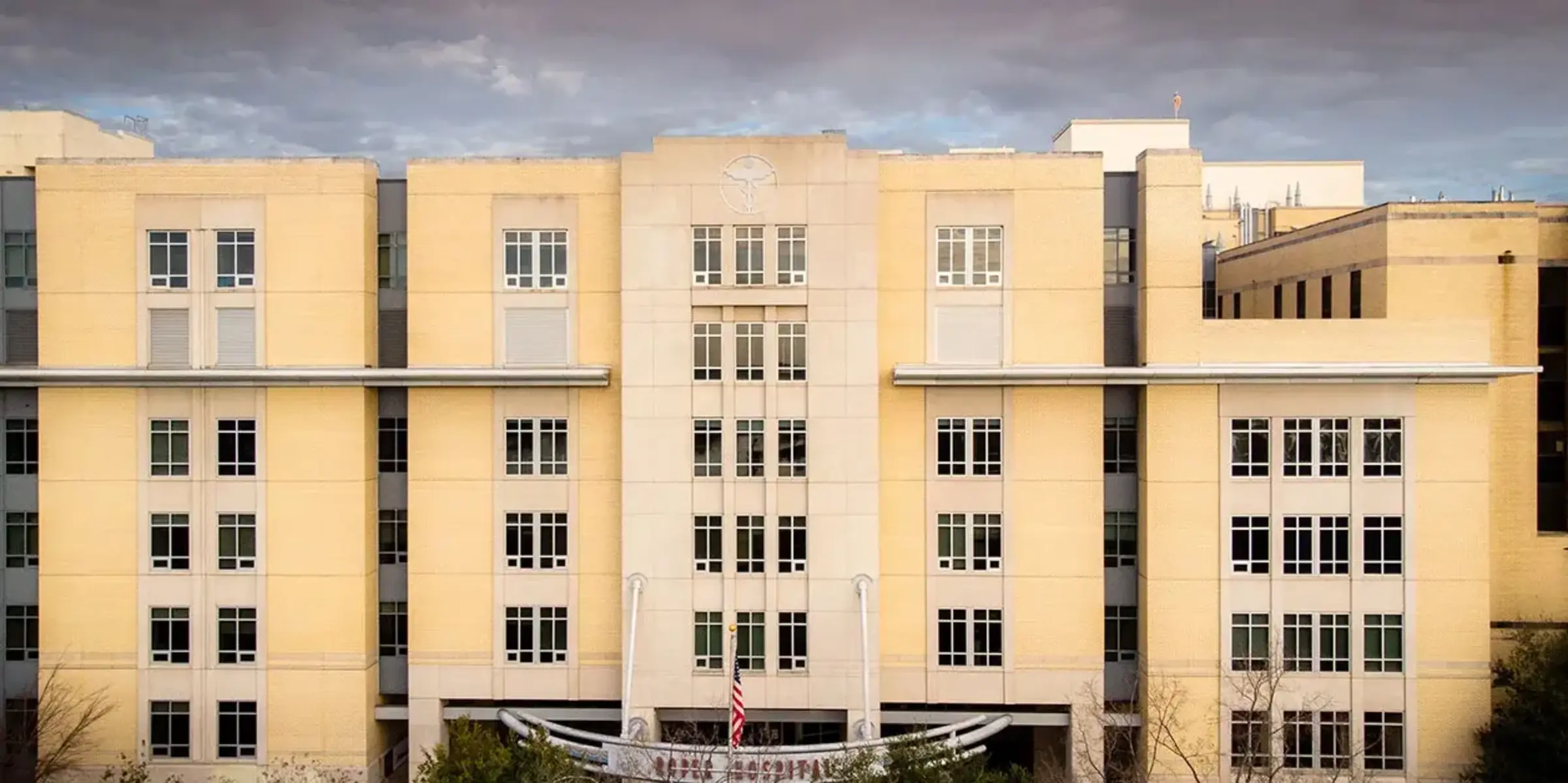 Roper Hospital Exterior