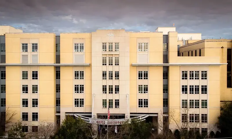 Roper Hospital Exterior